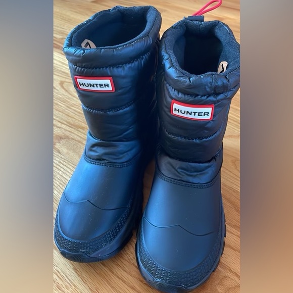 Hunter Shoes - Hunter Size 7 Insulated Short Snow Boots